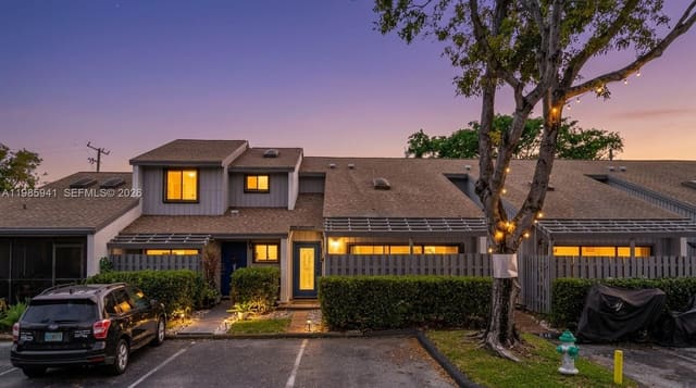 1634 N 15th Terrace, sold in Sherbrooke, Hollywood, FL