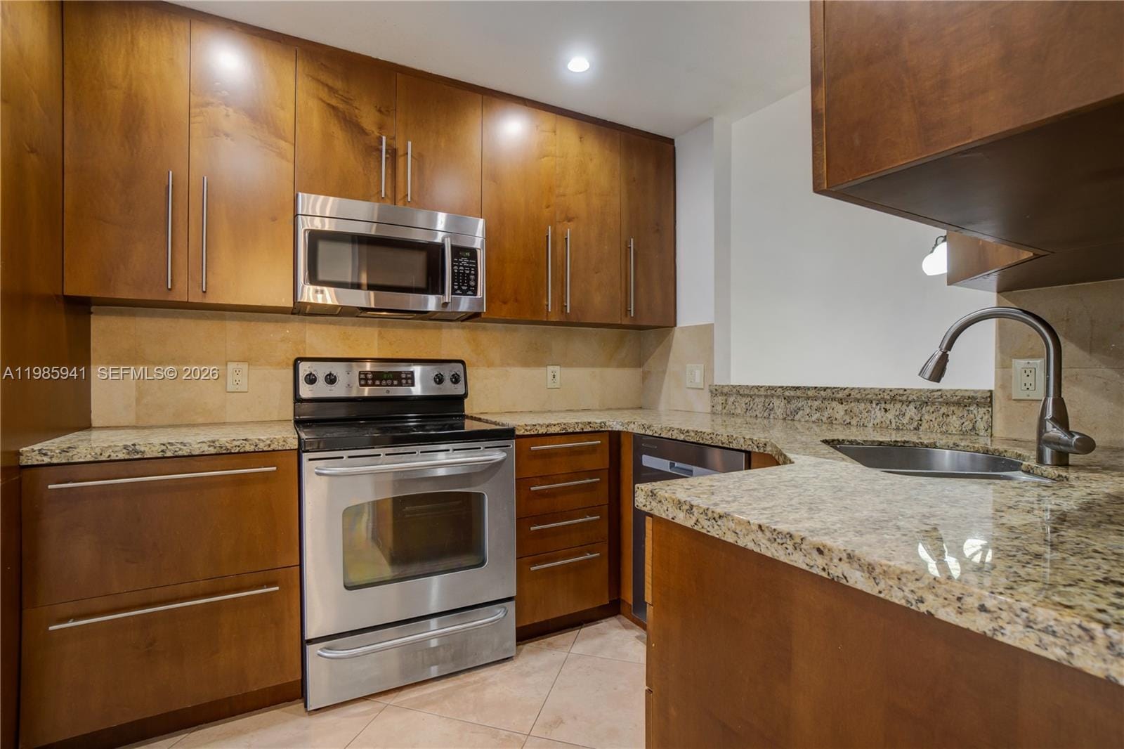 1634 N 15th Terrace, Hollywood, FL 33020 photo 10