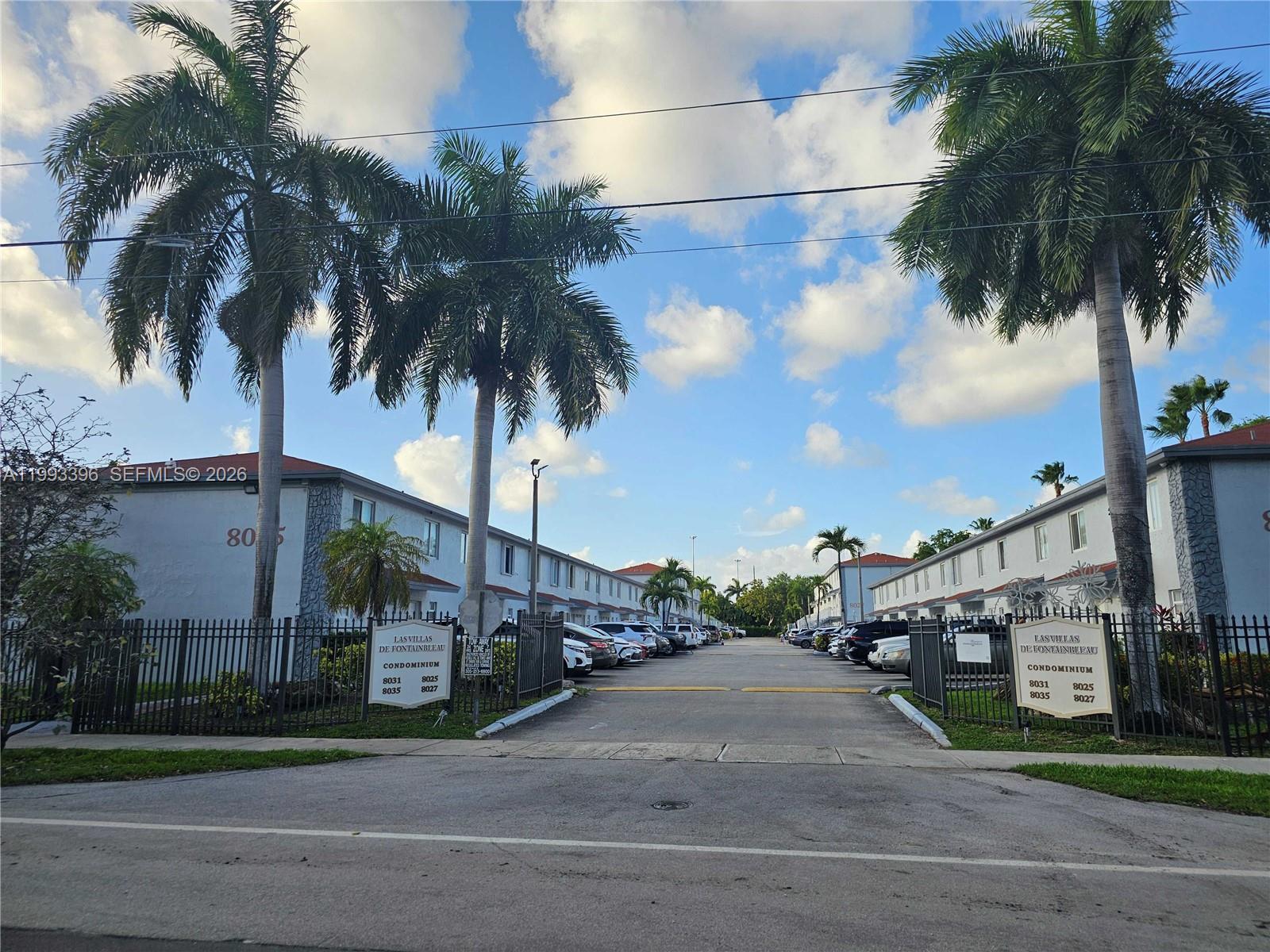 8027 NW 8th Street 17, Miami, FL 33126, Miami