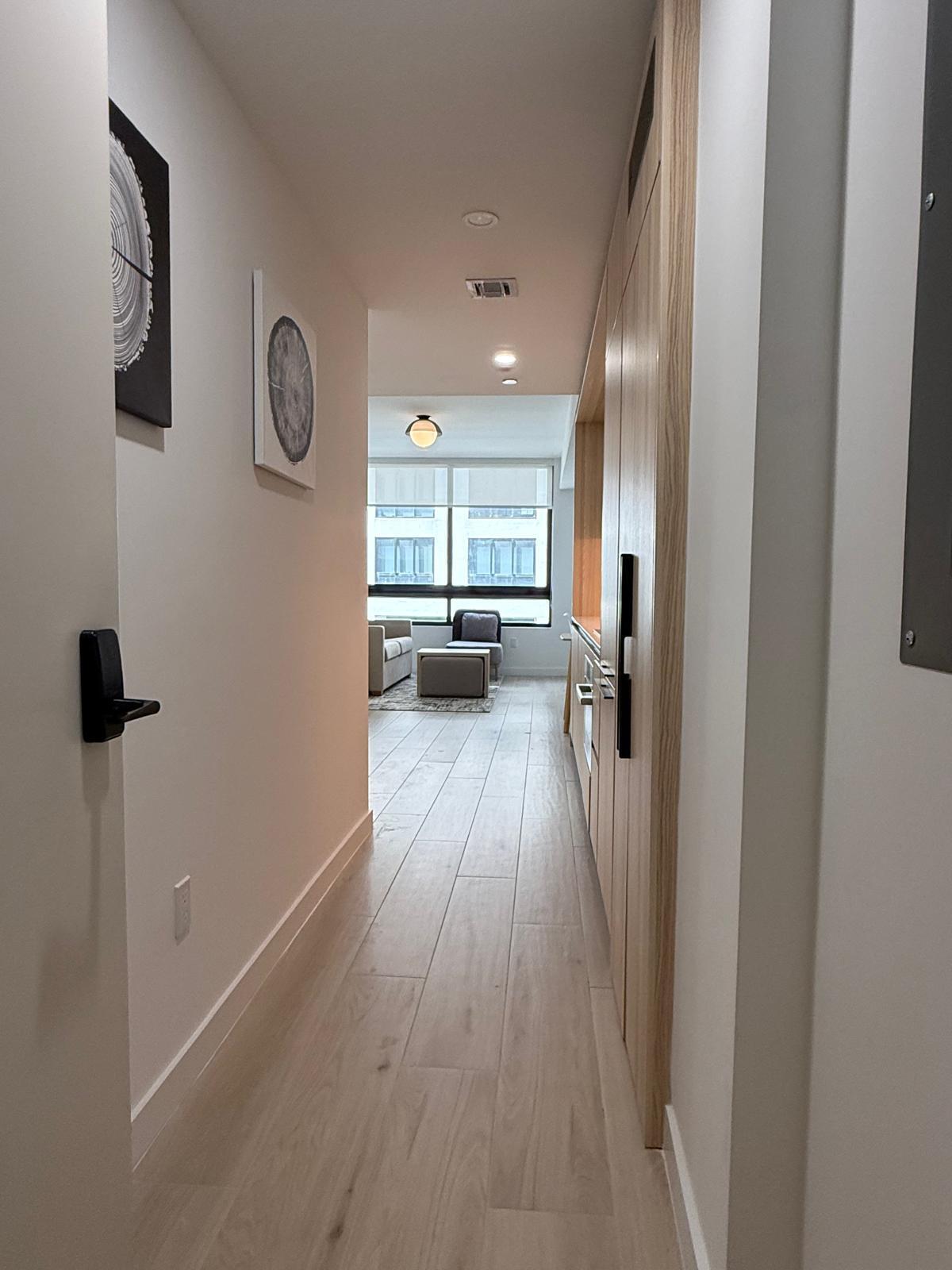 225 N Miami Avenue 910 — photo 2