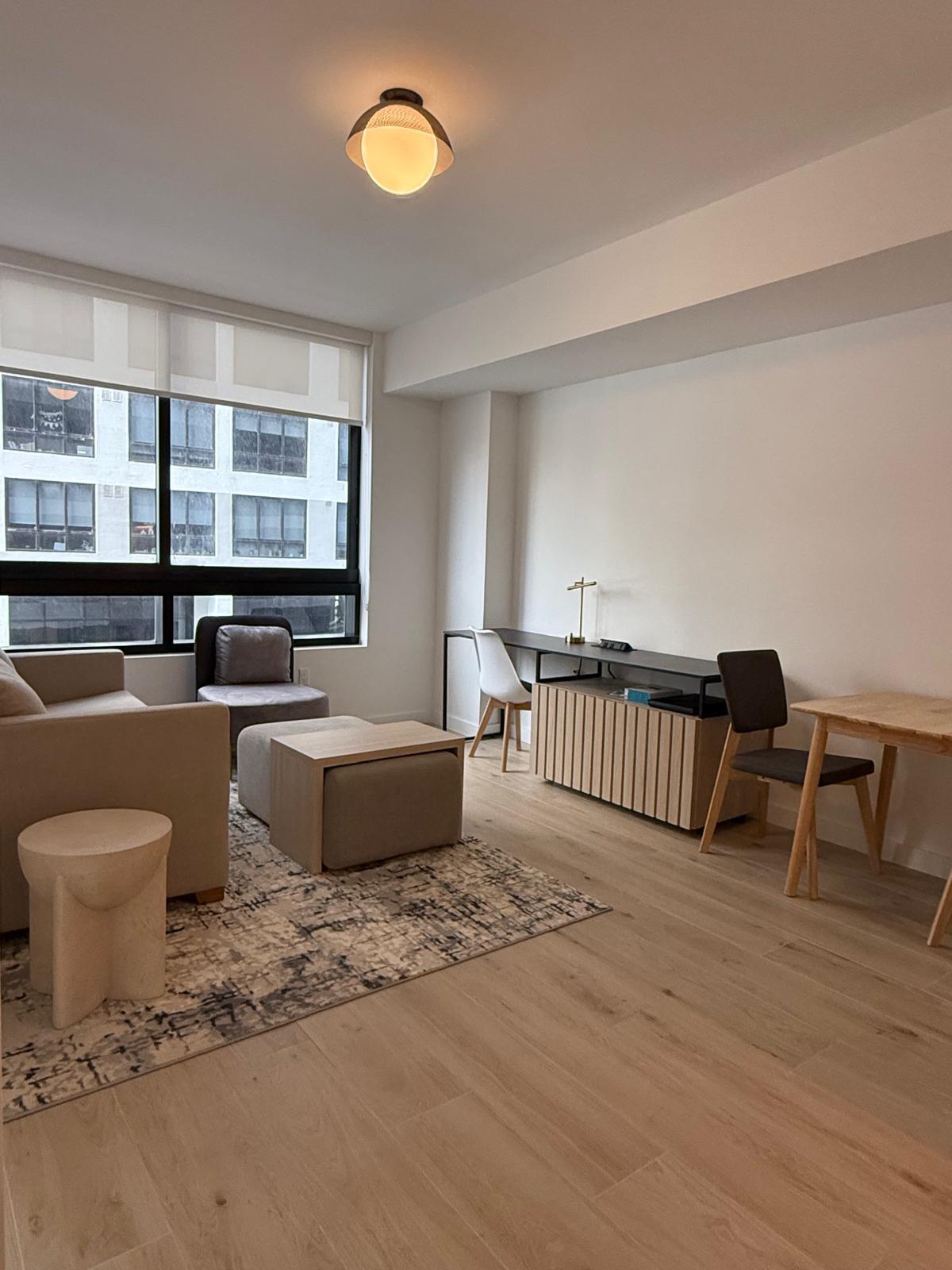 225 N Miami Avenue 910 — photo 5