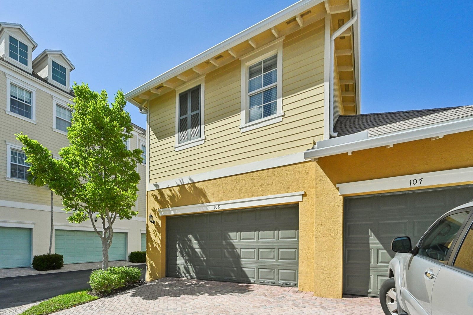 110 E Pigeon Plum Drive 108, Jupiter, FL 33458 photo 3