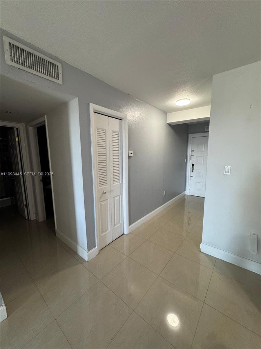 6960 Miami Gardens Drive 2516 — photo 5