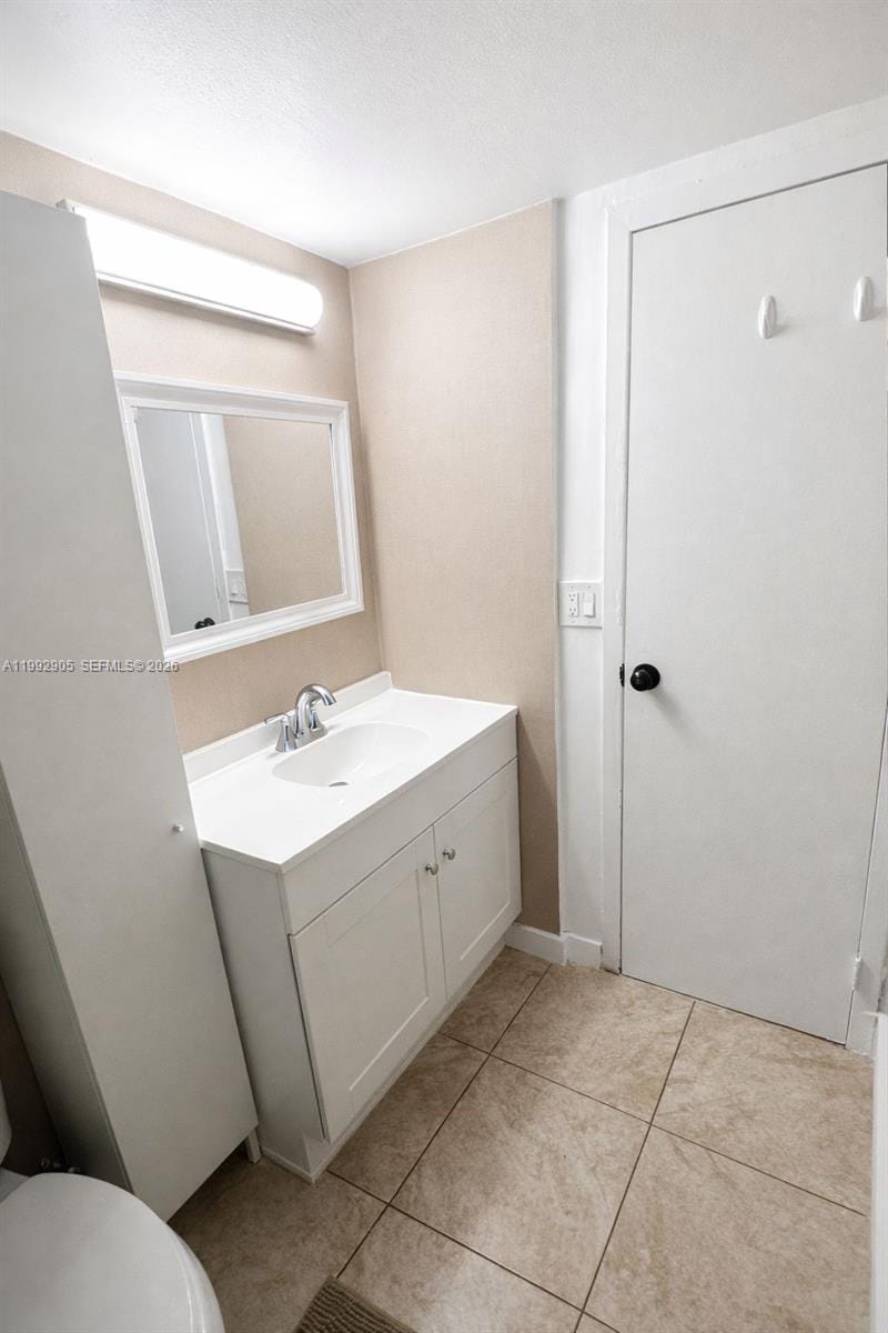 16851 NE 23rd Avenue B604, North Miami Beach, FL 33160 photo 13