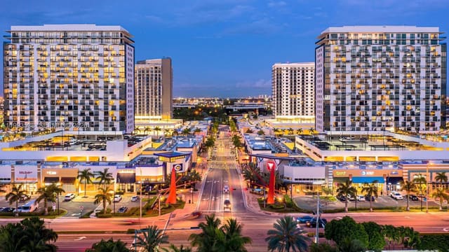 5300 NW 87th Avenue 1407, The Blue A Resort Hotel C, Doral, FL