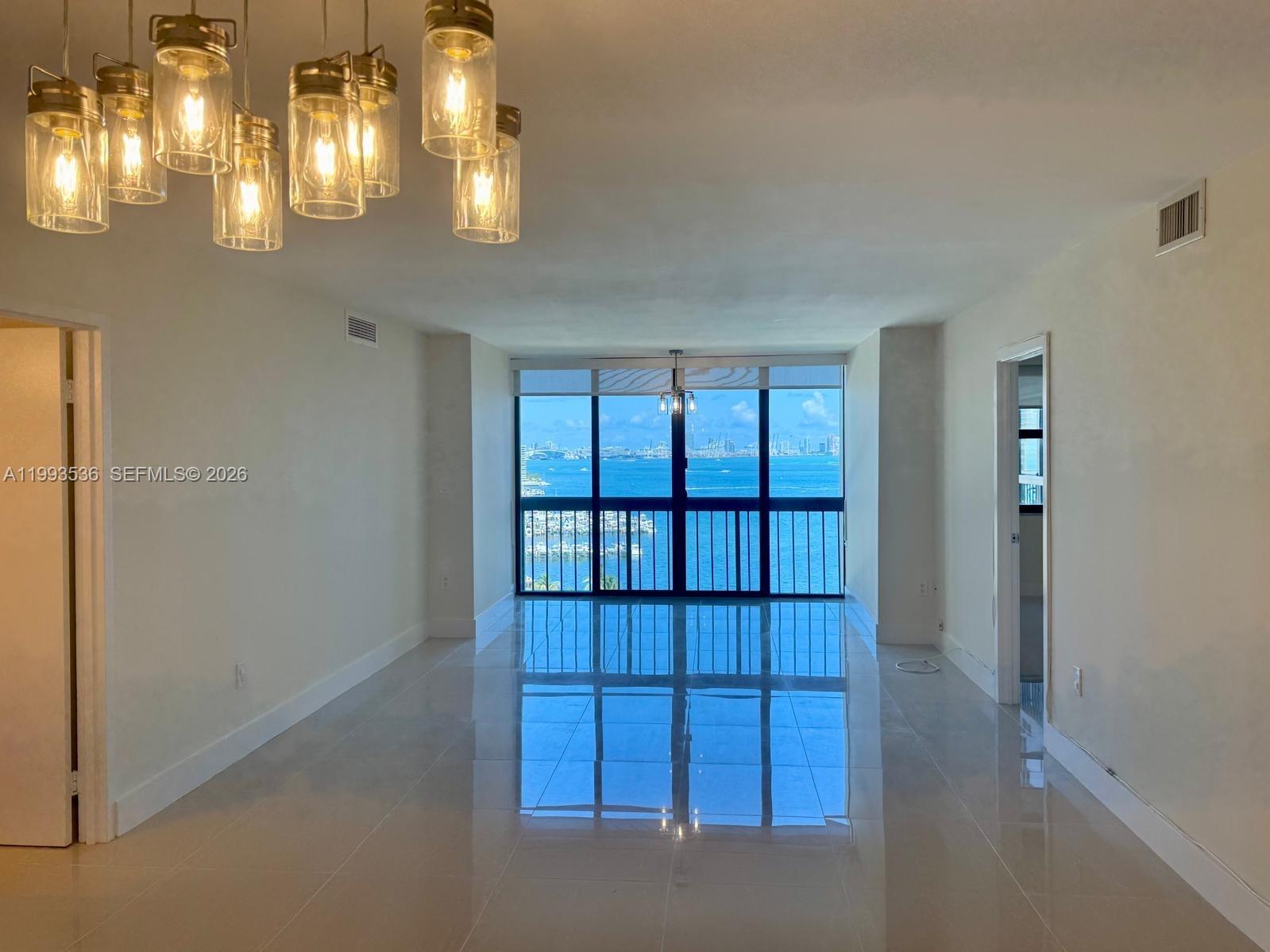 2333 Brickell Avenue 1407, Miami, FL 33129, Miami