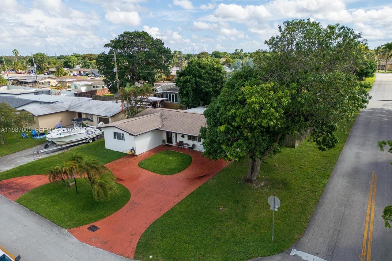8740 NW 11th Street, Pembroke Pines, FL 33024 photo 21