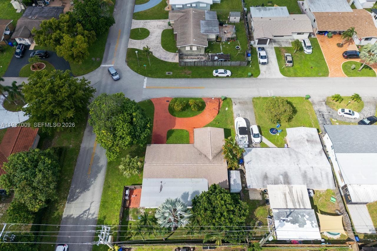 8740 NW 11th Street, Pembroke Pines, FL 33024 photo 24
