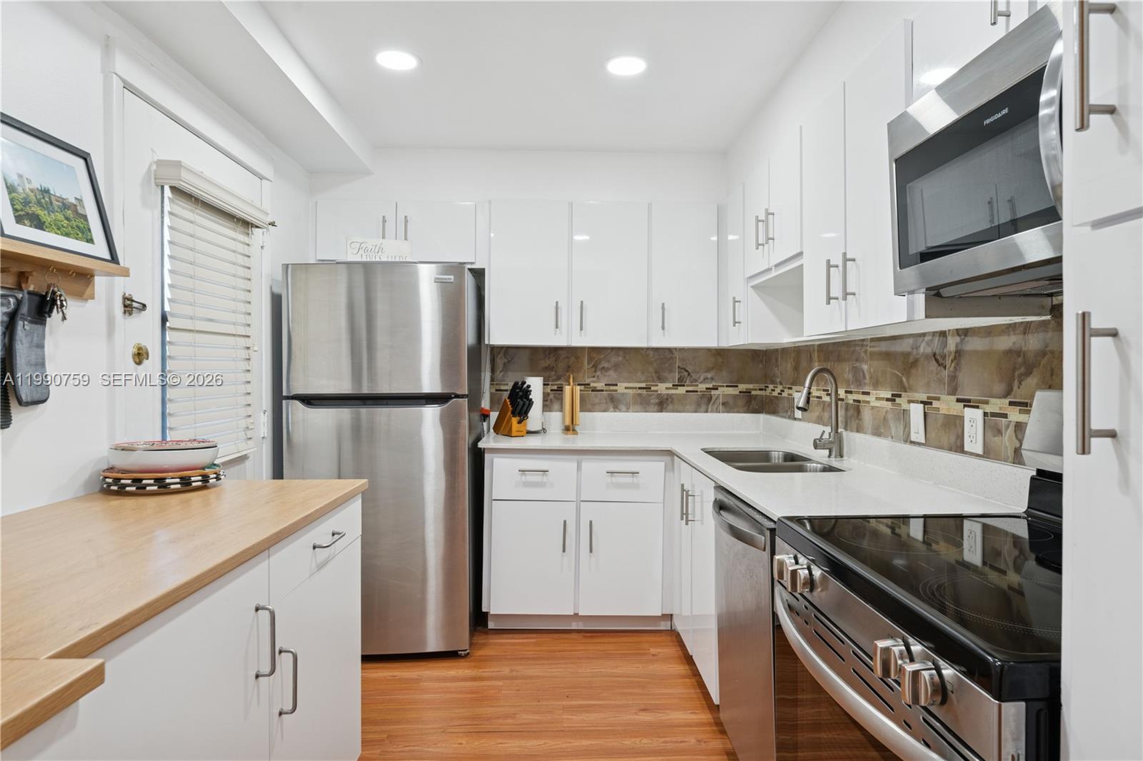 3101 N Country Club Drive 102, Aventura, FL 33180, Aventura