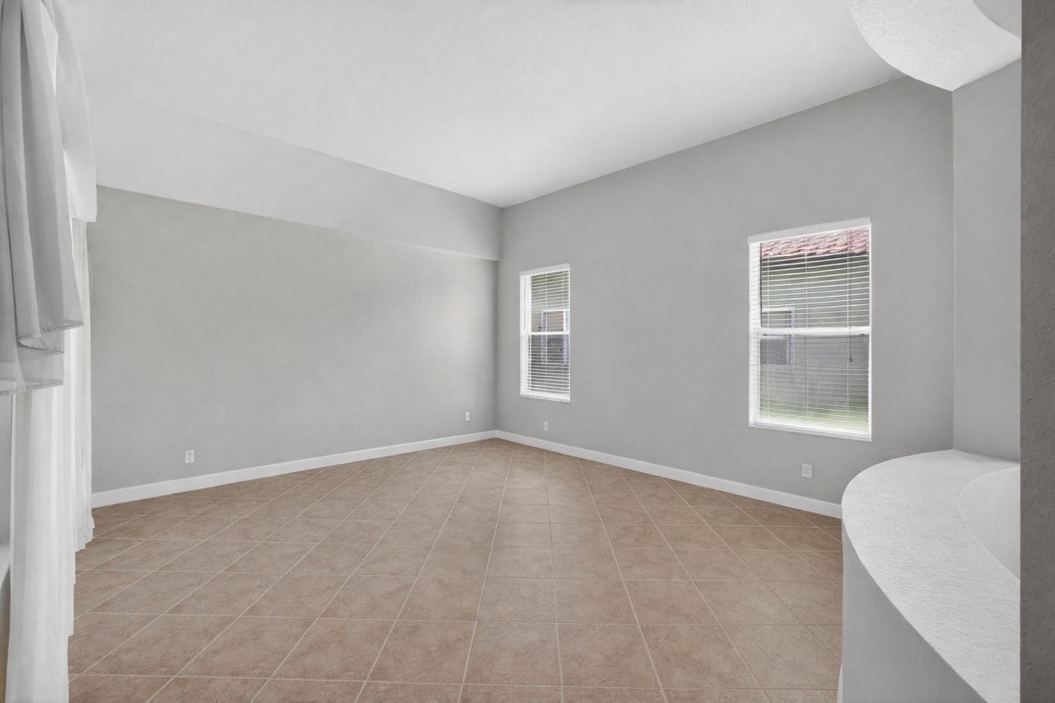 659 Cresta Circle, West Palm Beach, FL 33413 photo 10