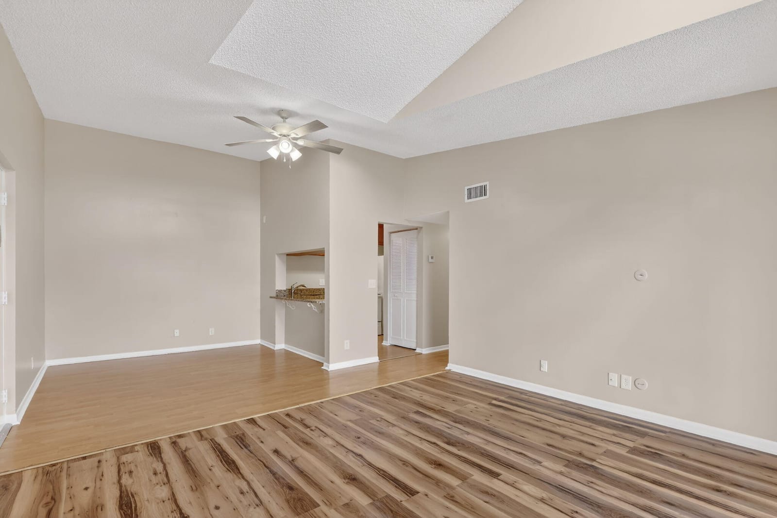 624 Sea Pine Way B3 — photo 11