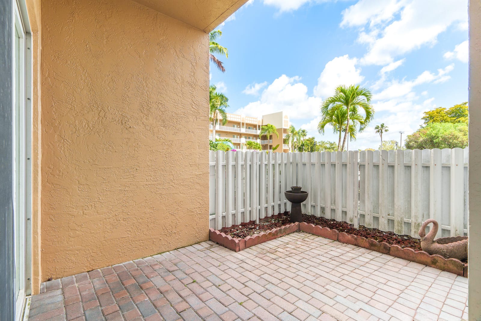 7623 Southampton Terrace 102, Tamarac, FL 33321 photo 4