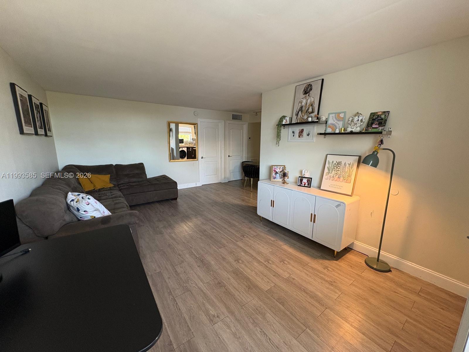910 Michigan Avenue 505, Miami Beach, FL 33139, Miami Beach