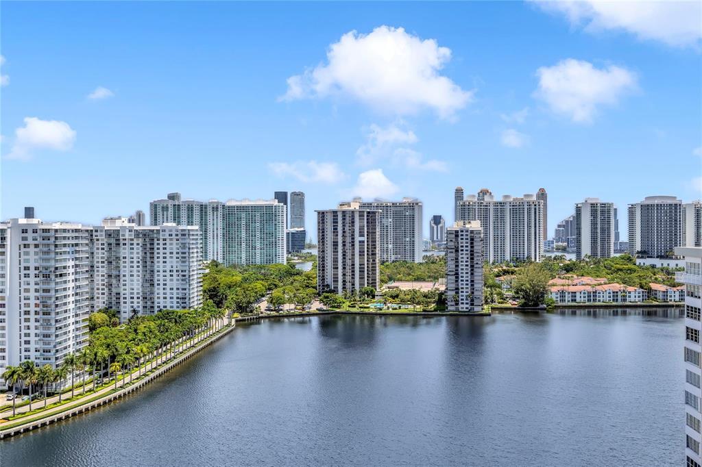 2750 NE 183rd Street 2202, Aventura, FL 33160, Aventura