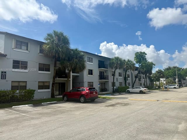 7195 NW 179th Street 109, Hialeah, FL 33015