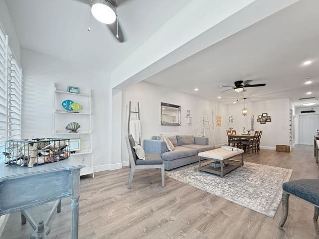 1021 Flame Vine Avenue 203, sold in Pines Of Delray, Delray Beach, FL