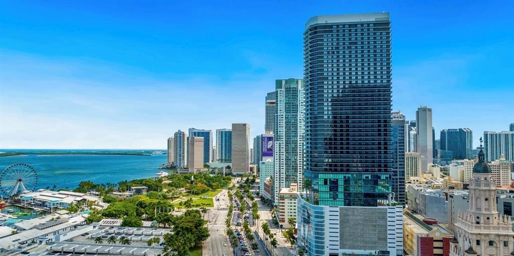398 NE 5th Street 4015, Miami, FL 33132 photo 9