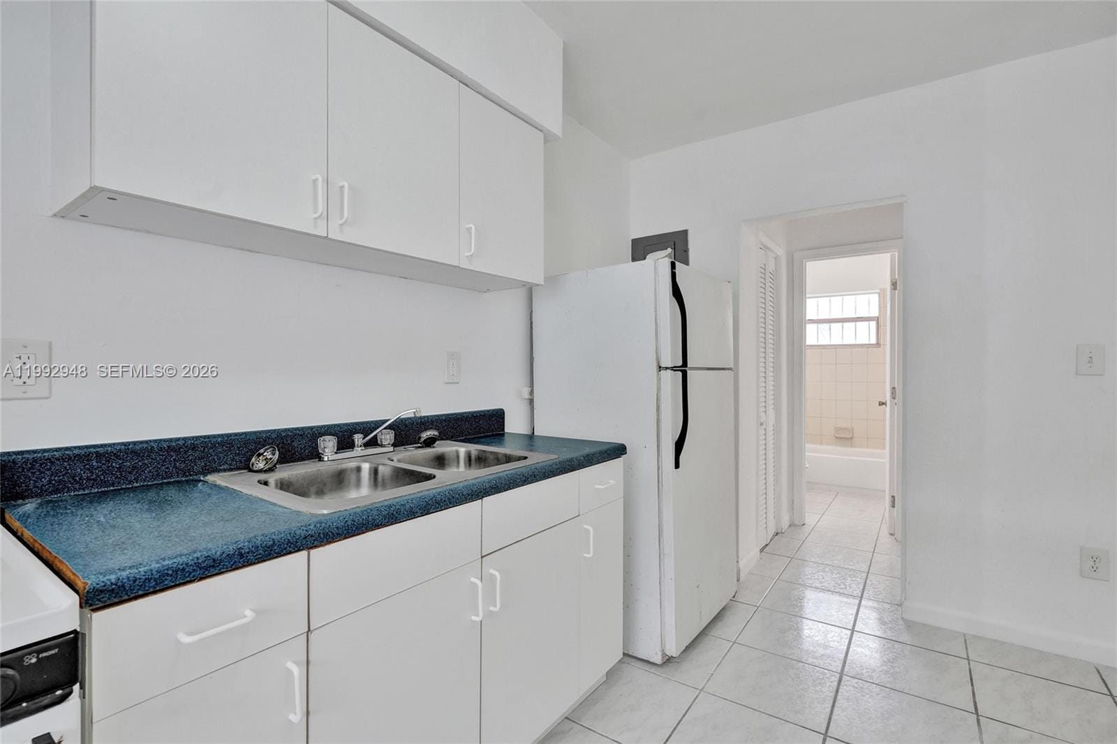 724 NW 6th Street, Hallandale Beach, FL 33009 photo 11