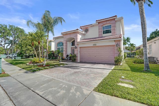6842 Dogwood Lane, sold in Woodlands at Carolina, Margate, FL