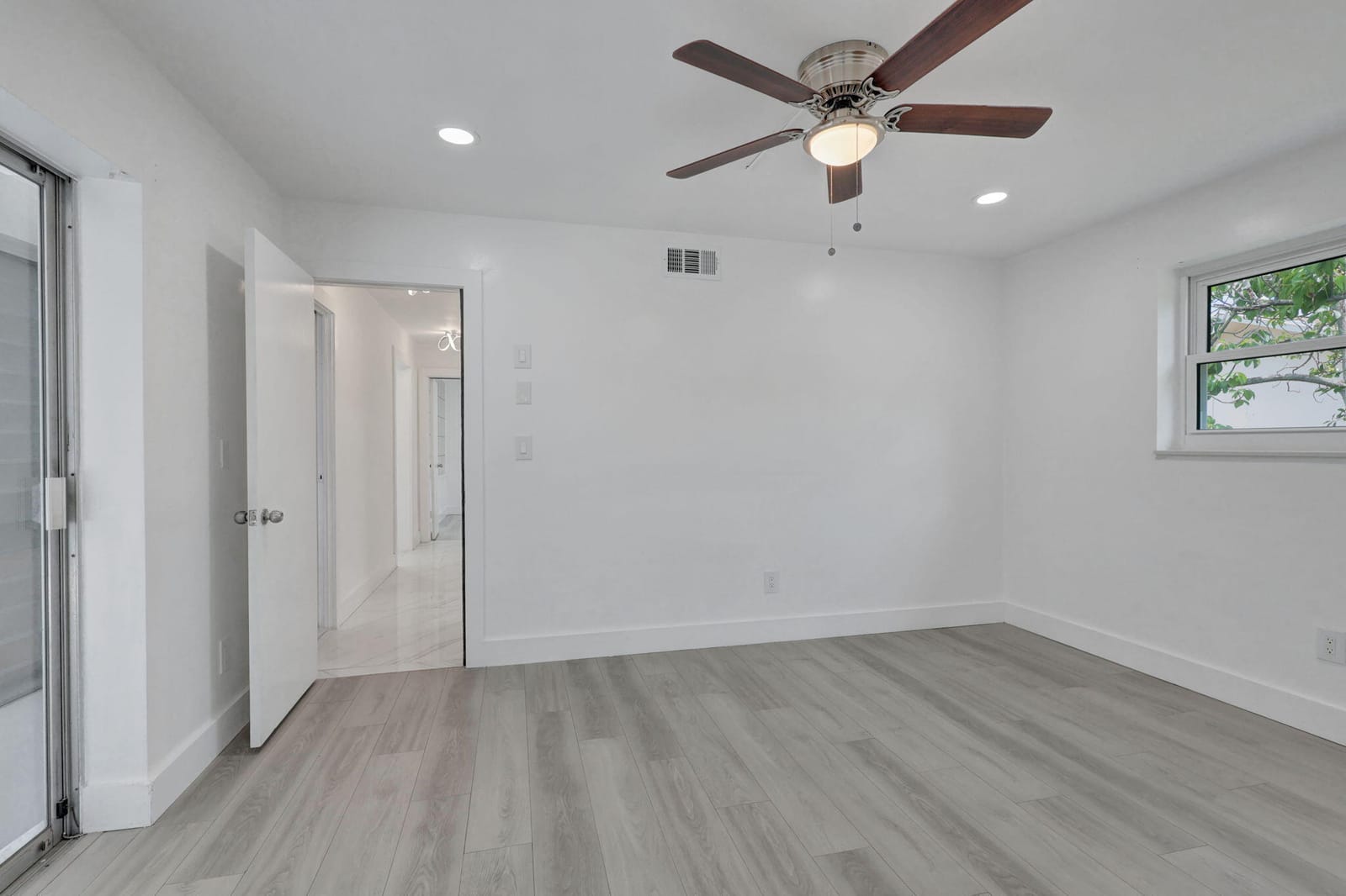 334 SW 13th Avenue, Boynton Beach, FL 33435 photo 23