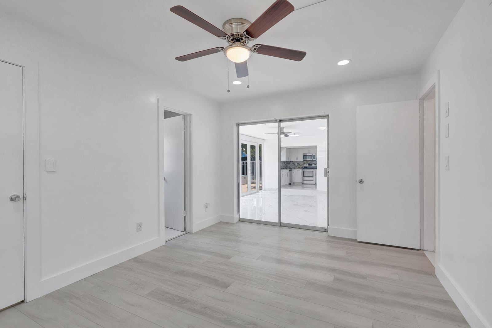 334 SW 13th Avenue, Boynton Beach, FL 33435 photo 29