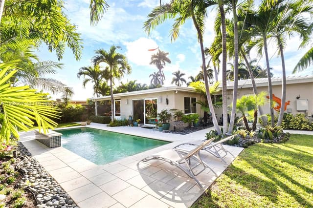 315 N 31st Road, Hollywood, FL 33021