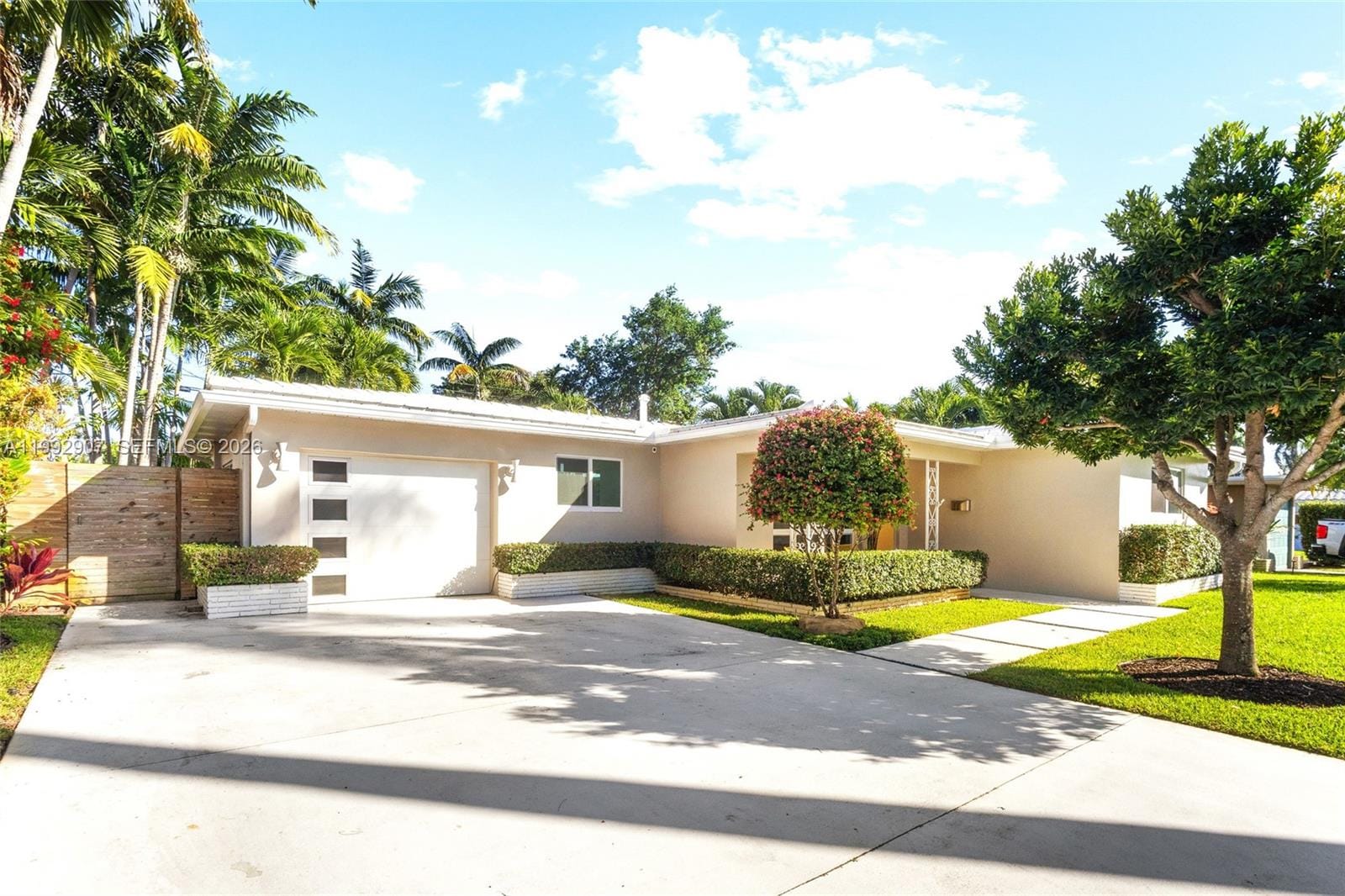 315 N 31st Road, Hollywood, FL 33021 photo 4