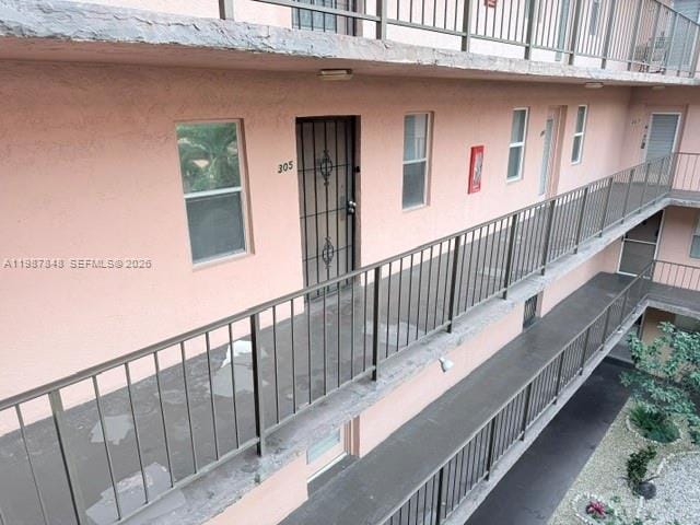 2841 Somerset Drive 305, Lauderdale Lakes, FL 33311 photo 2