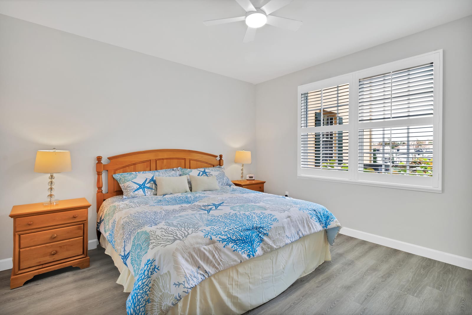 5520 N Harbor Village Drive 105 — photo 12