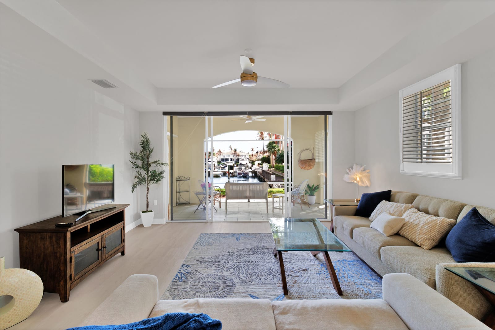5520 N Harbor Village Drive 105 — photo 7