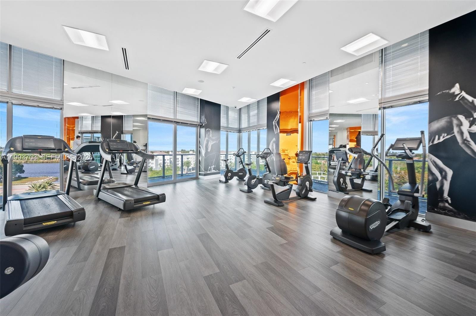 2000 Metropica Way 508 — photo 12