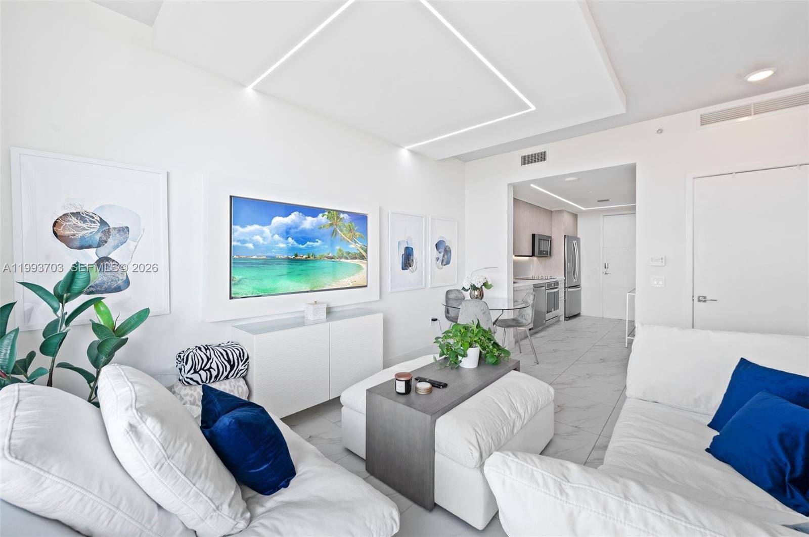 2000 Metropica Way 508 — photo 7