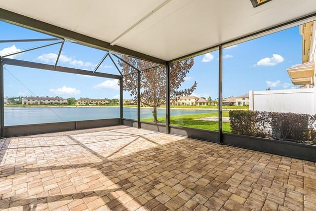 10156 W Villa Circle, sold in Verona Trace Sub & The Villas At Verona Trace, Vero Beach, FL