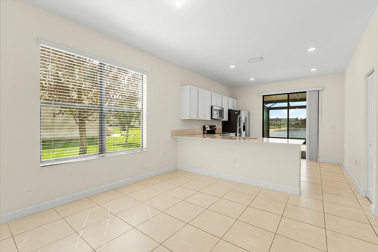 10156 W Villa Circle, Vero Beach, FL 32966 photo 17