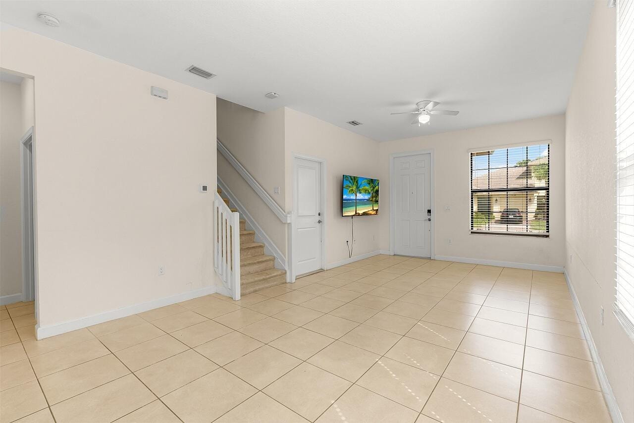 10156 W Villa Circle, Vero Beach, FL 32966 photo 19