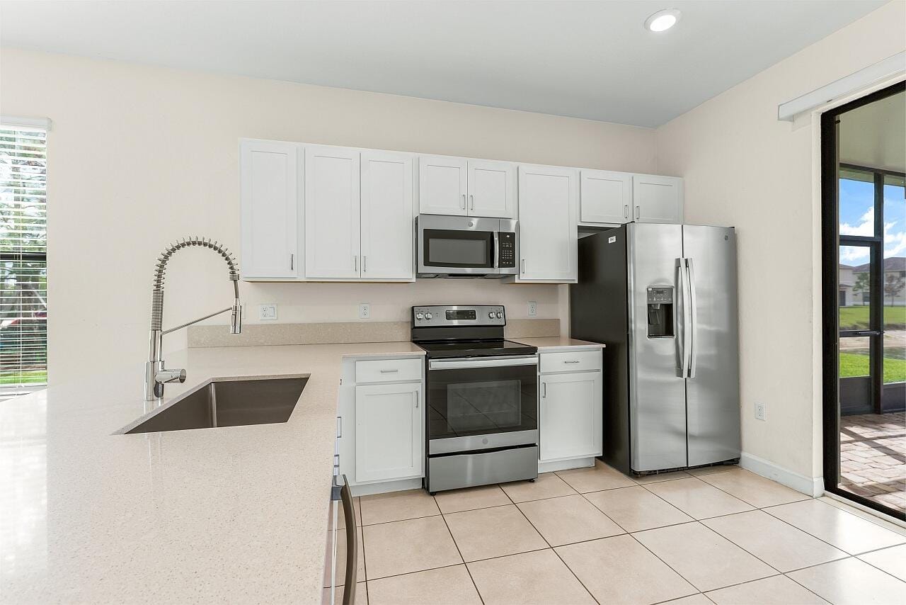 10156 W Villa Circle, Vero Beach, FL 32966 photo 21