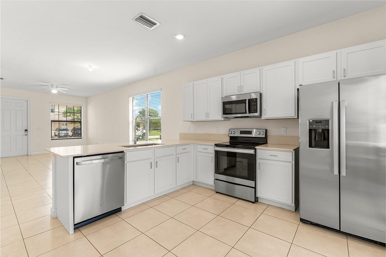 10156 W Villa Circle, Vero Beach, FL 32966 photo 22