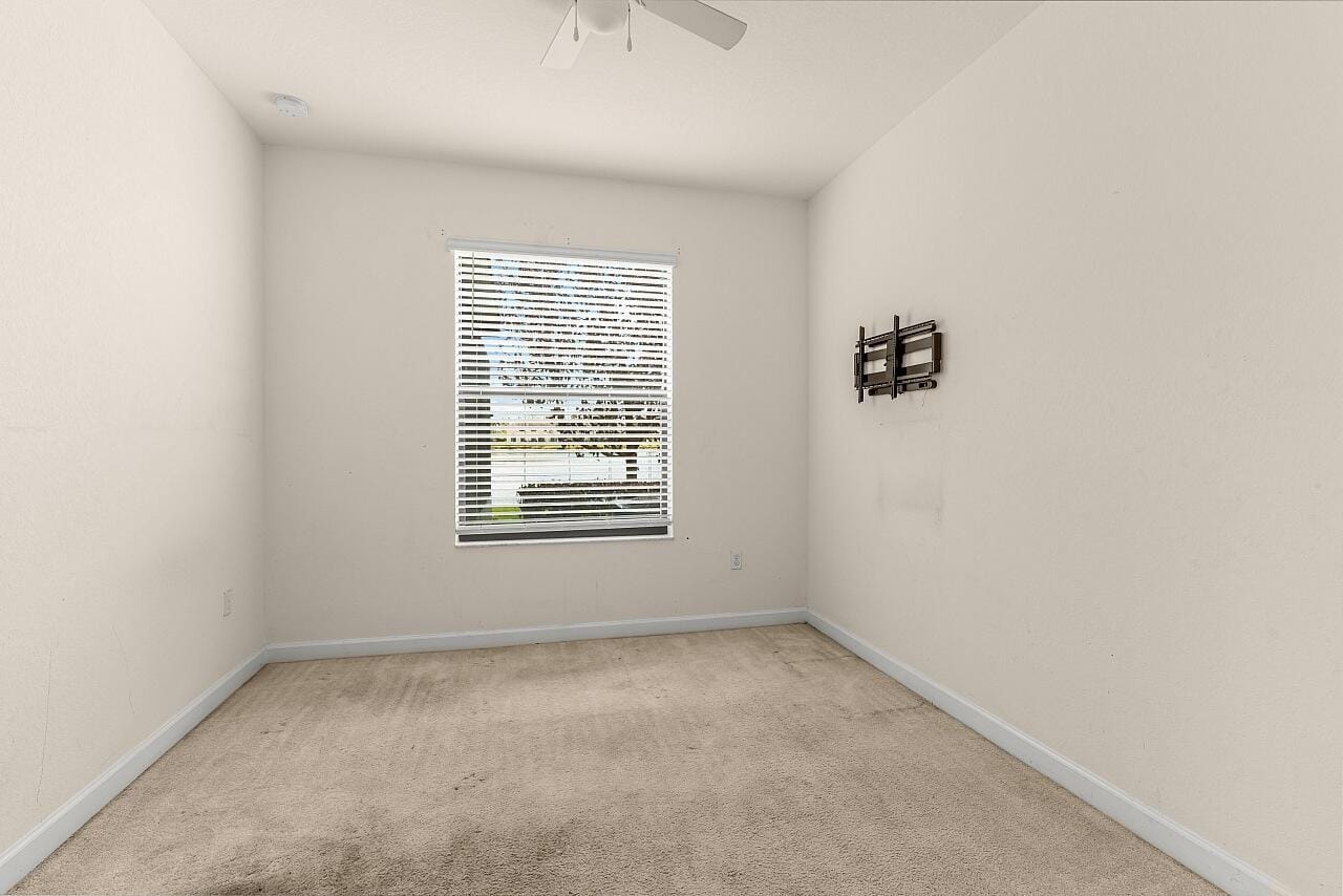 10156 W Villa Circle, Vero Beach, FL 32966 photo 24