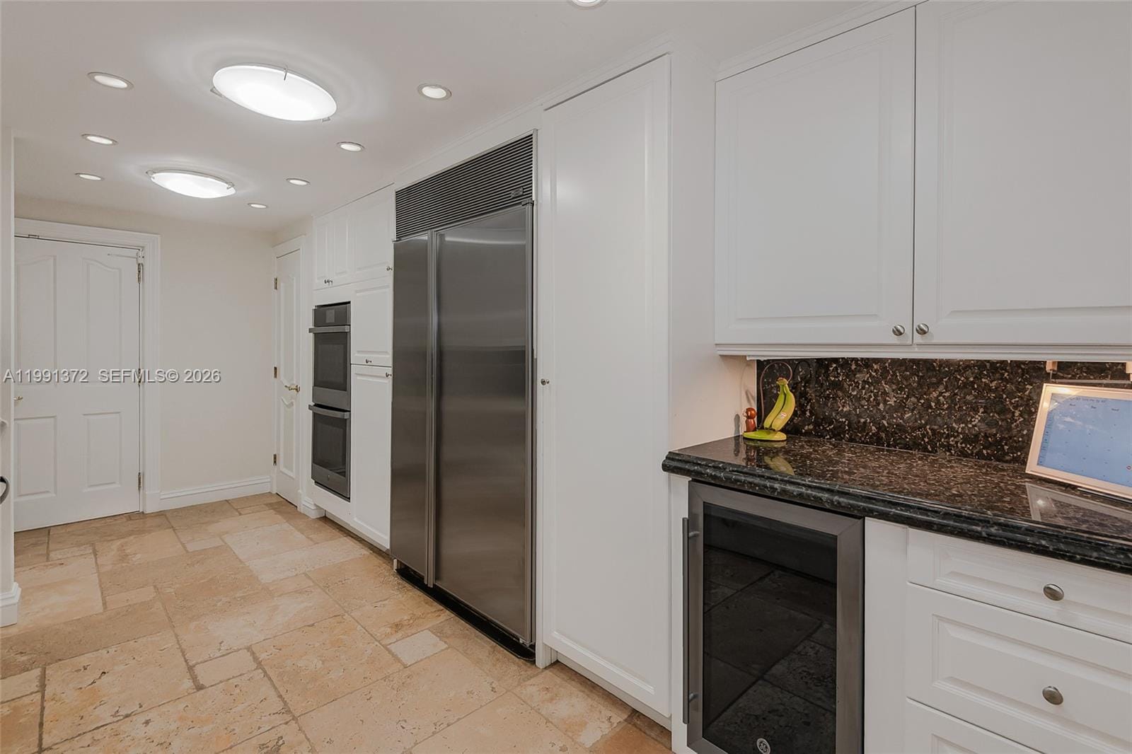 600 Grapetree Drive 9GN — photo 11