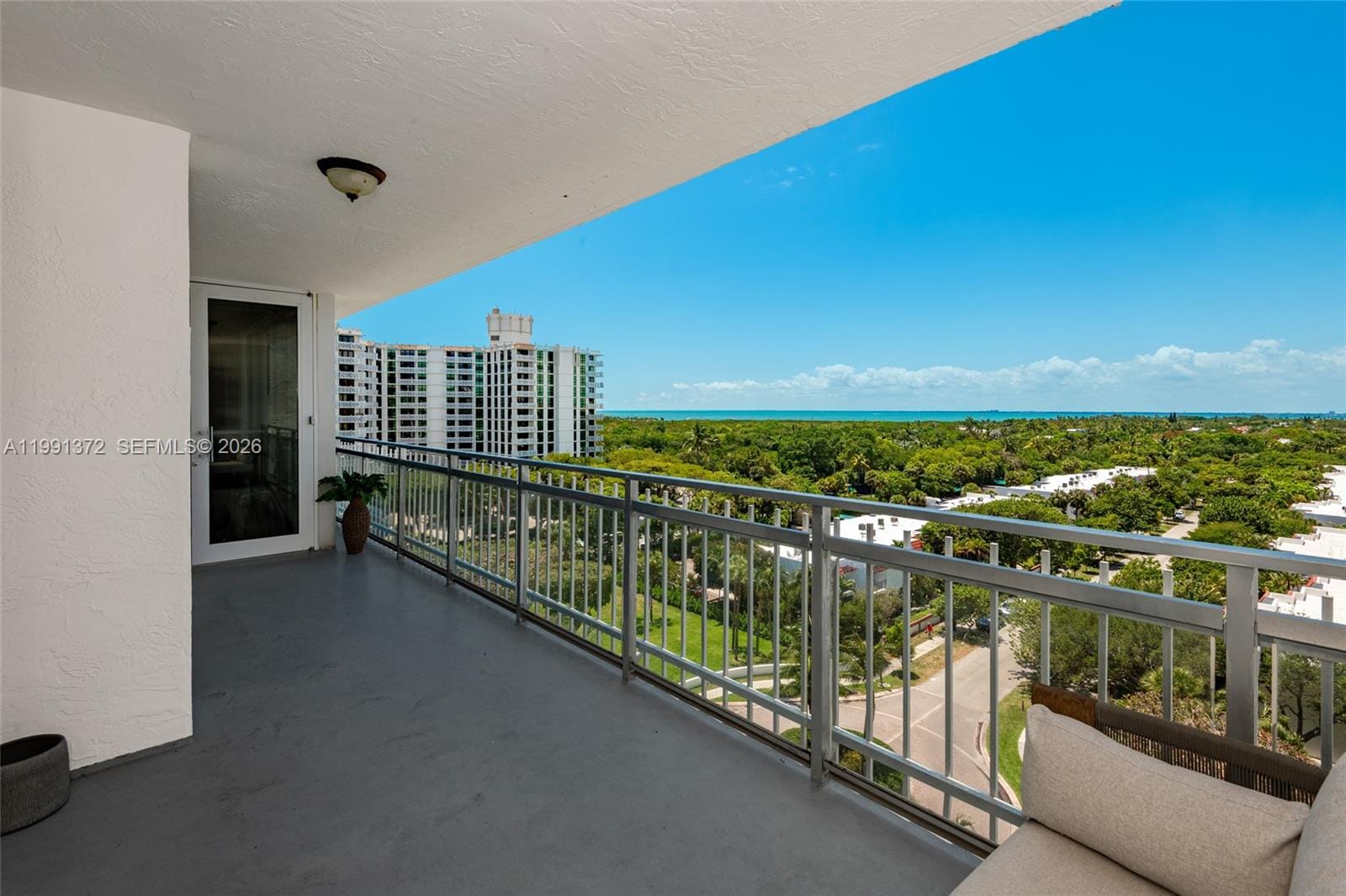 600 Grapetree Drive 9GN, Key Biscayne, FL 33149 photo 28