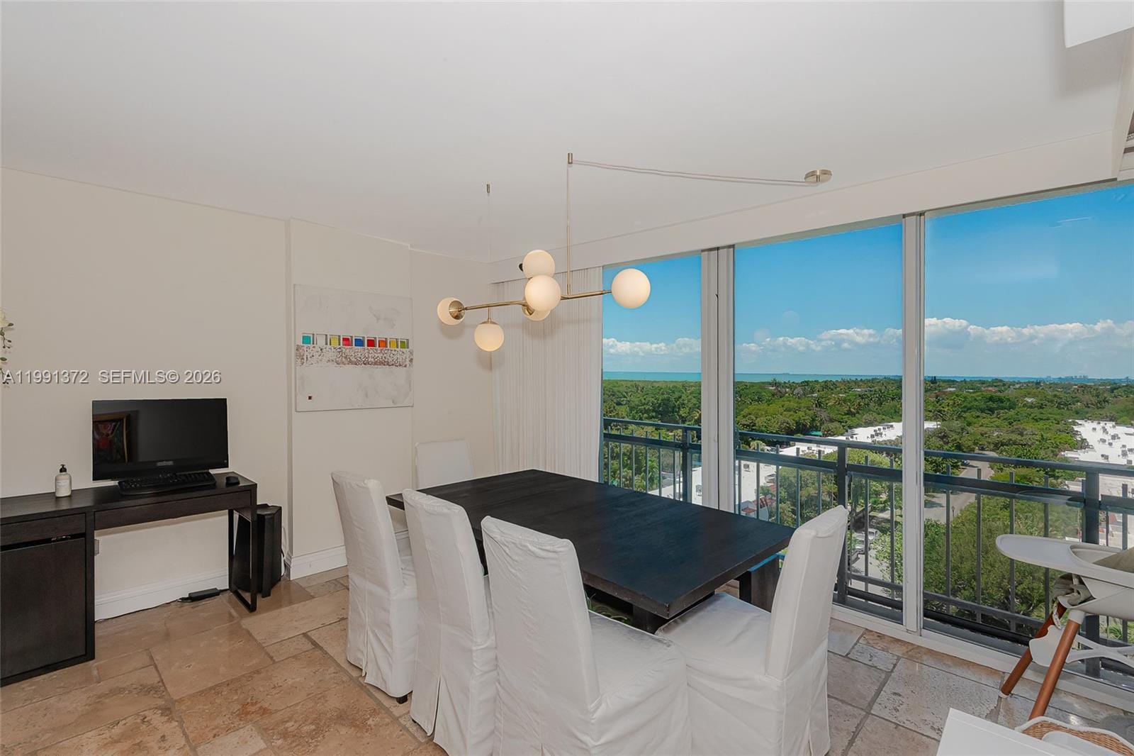 600 Grapetree Drive 9GN — photo 5