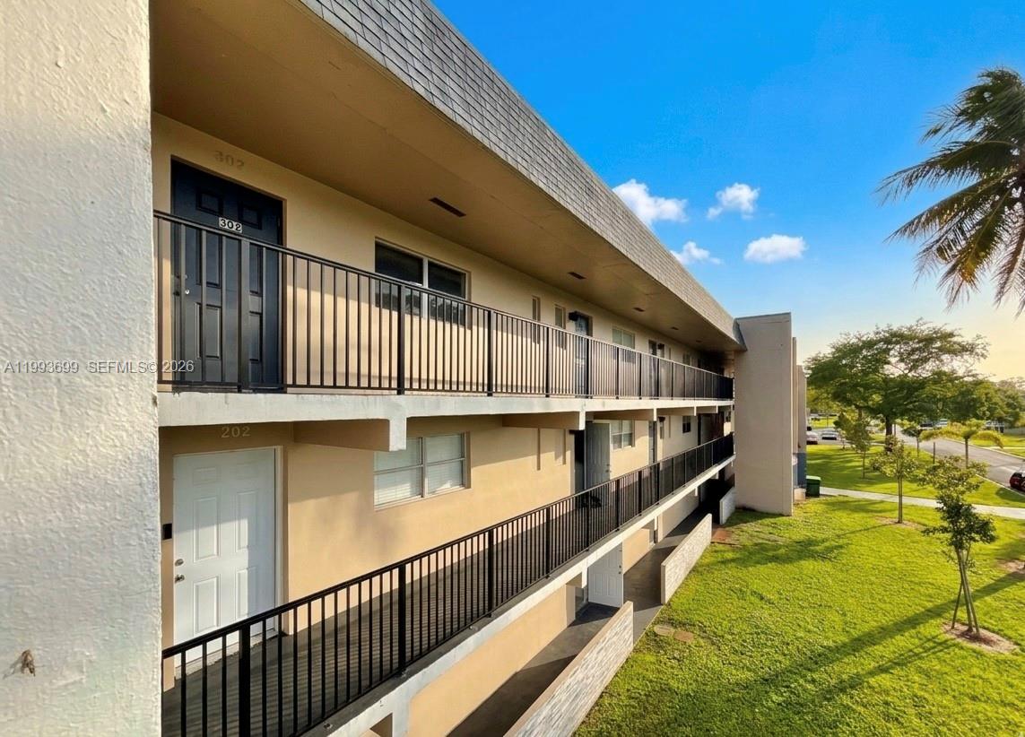 7900 S Colony Circle S 303, Tamarac, FL 33321, Tamarac