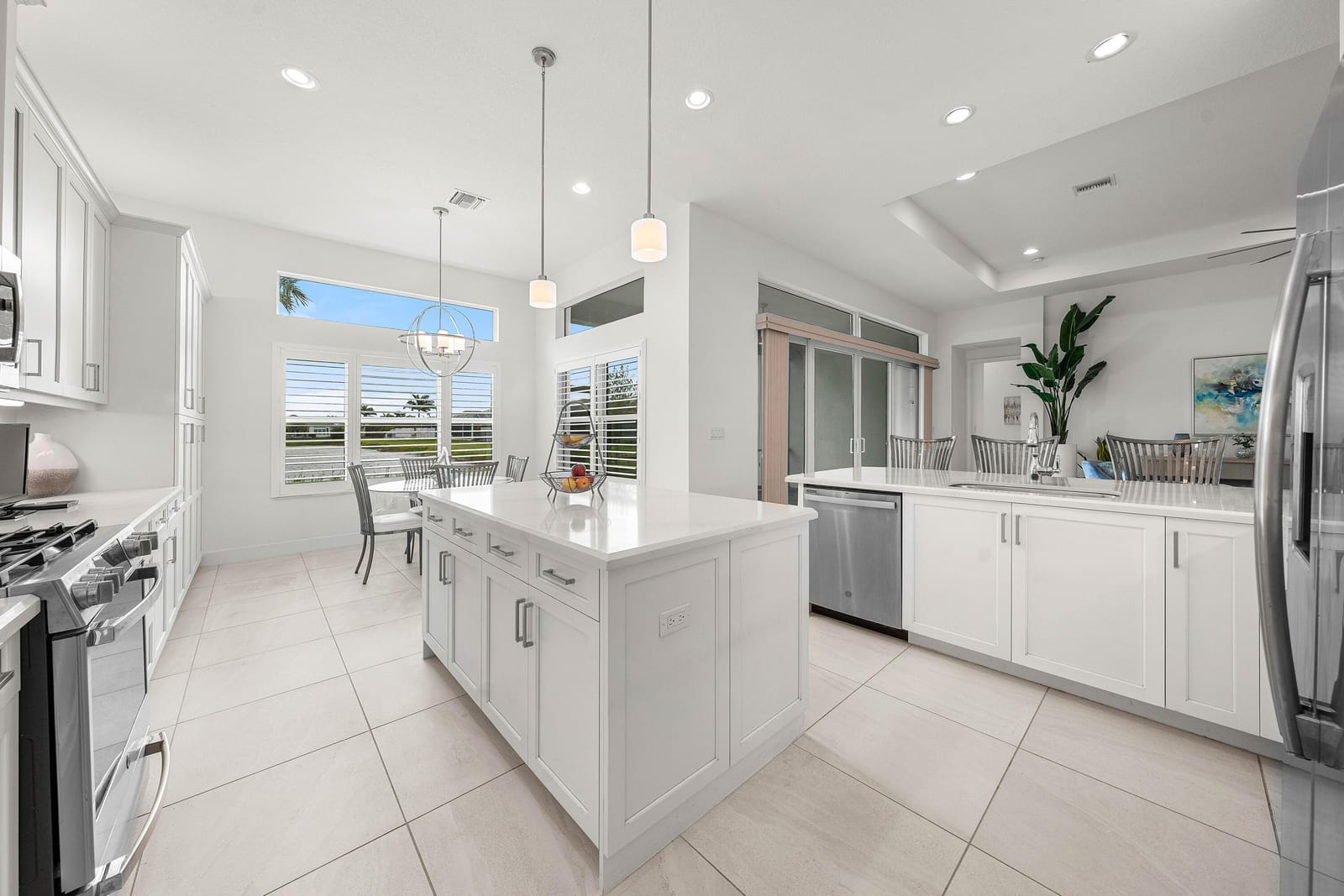 12926 Green Guava Avenue — photo 10