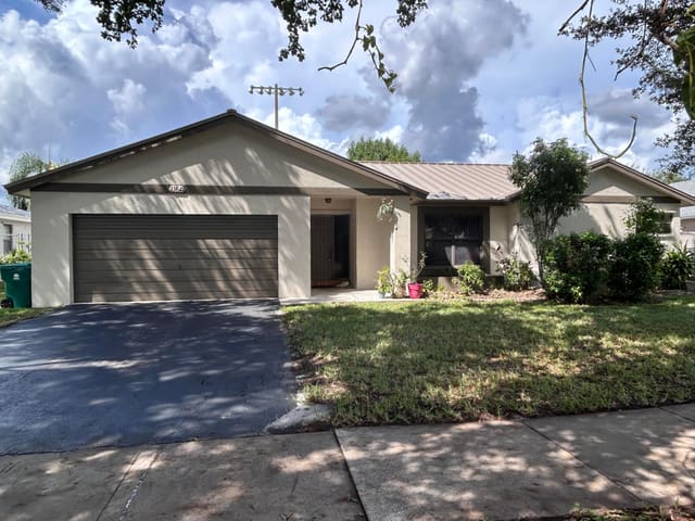 11641 SW 50th Street, Cooper City, FL 33330