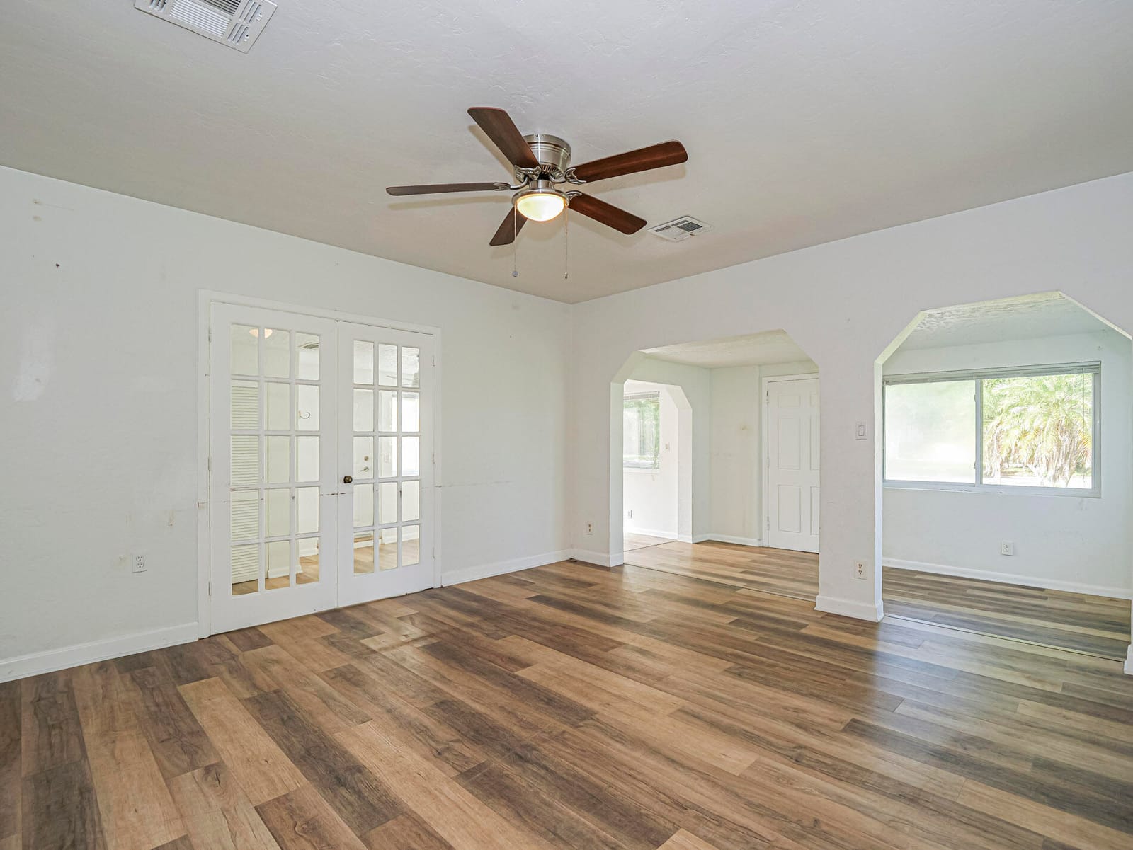2021 Balboa Avenue, Vero Beach, FL 32960 photo 3