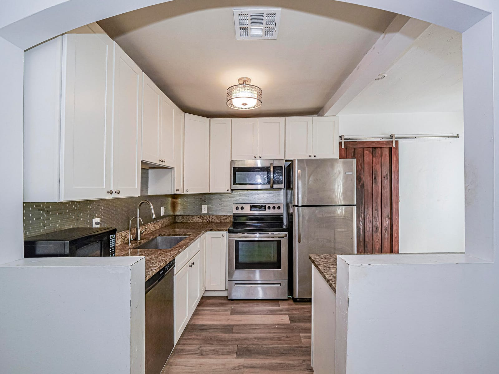 2021 Balboa Avenue, Vero Beach, FL 32960 photo 8