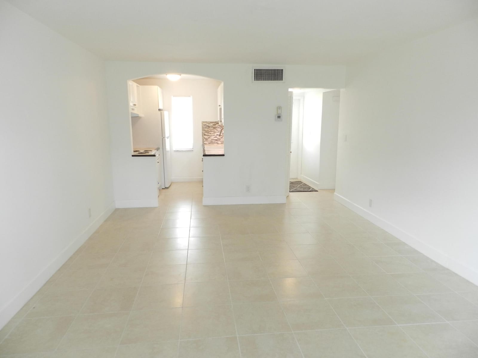 141 West Court, Royal Palm Beach, FL 33411 photo 4