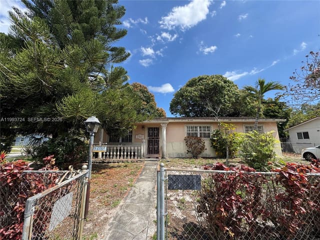 17981 NW 22nd Court, sold in Mark Alan Manor, Miami Gardens, FL