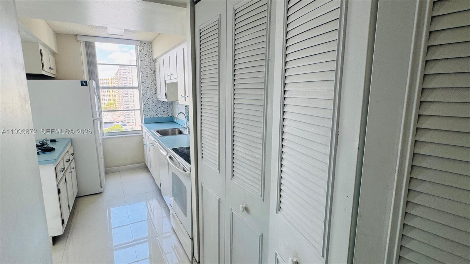 230 174th Street 1518, Sunny Isles Beach, FL 33160 photo 24
