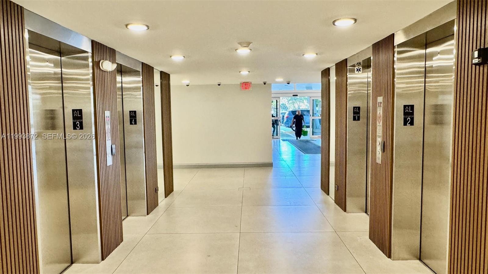 230 174th Street 1518, Sunny Isles Beach, FL 33160 photo 8